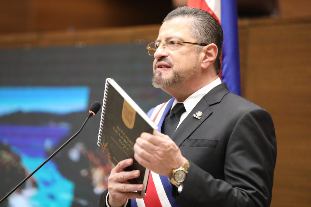 Chaves quiere referéndum sin tener que recoger firmas – Opinión por Freddy Pacheco